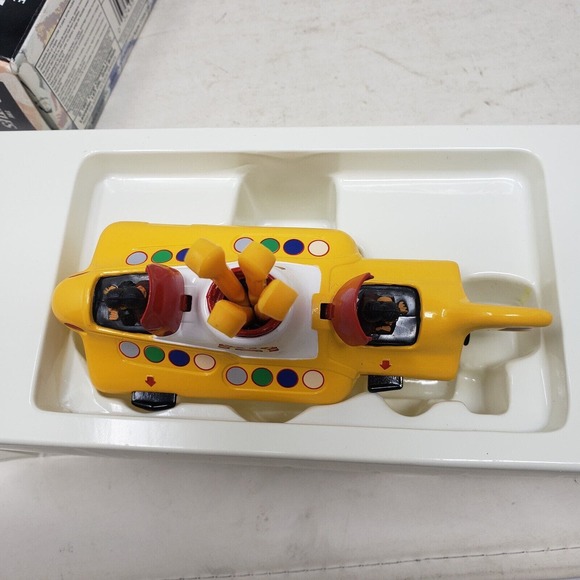 The Beatles Collection Yellow Submarine Corgi Classics Diecast Model Figure 1997 - Picture 6 of 12